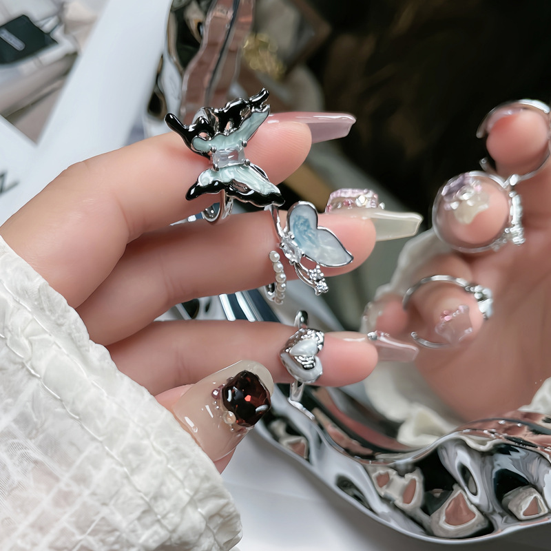ins cold style butterfly drop glaze simple ring, a woman's heart, elegant and high-end, light luxury, versatile, layered index finger ring details Picture