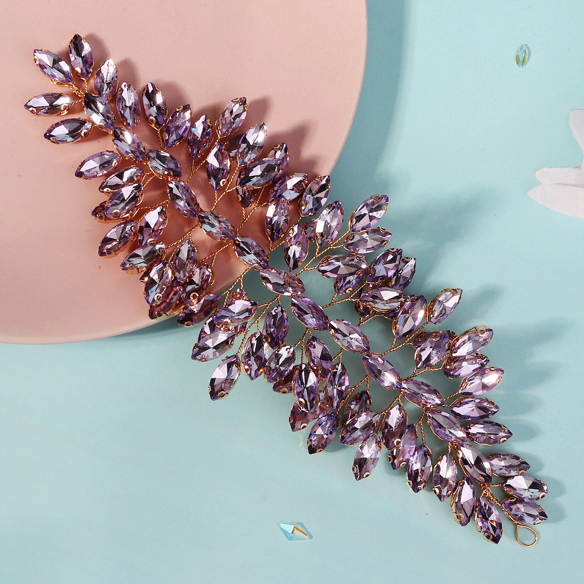 European and American bride accessories, crystal headwear, hair bands, wedding gowns, evening gowns, banquet hair accessories, hand-woven purple rhinestone headbands Specification drawing