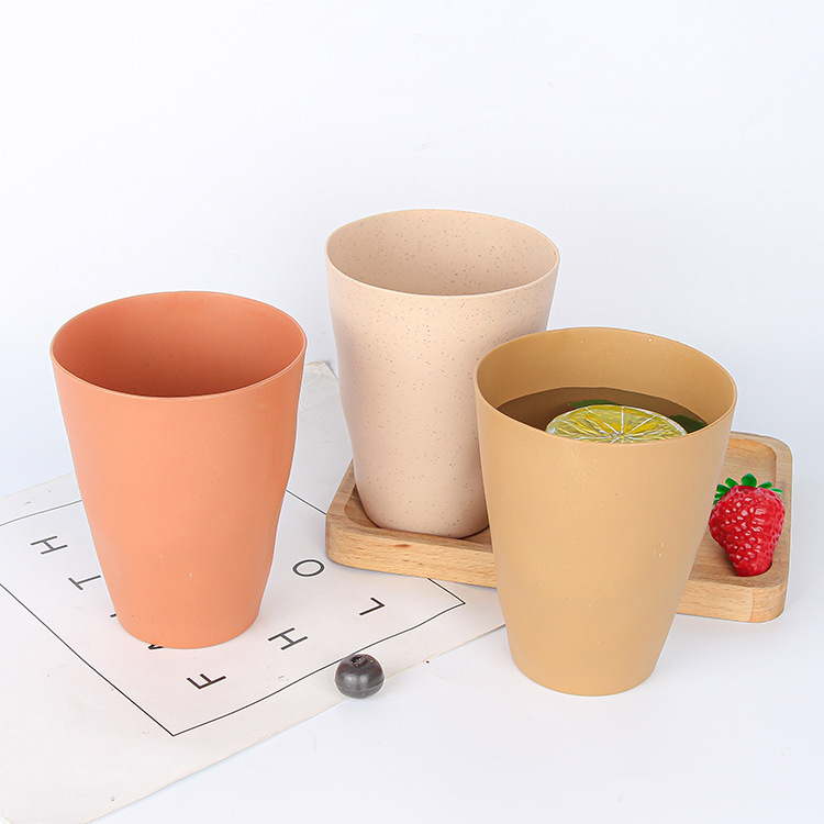Wheat straw disposable cups, mouthwash cups, drinking cups, men's and women's water cups, plastic couple gift cups are available for wholesale with logos Application Scenario