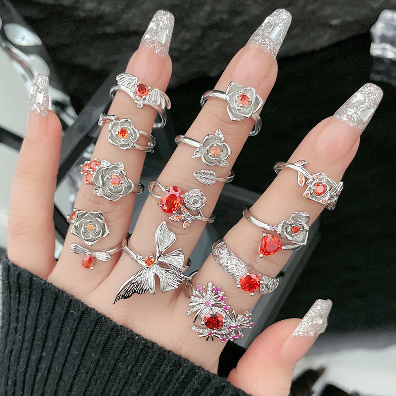 The exquisite design of the thorny rose flower open ring for women on Instagram, with a cold style and a niche high-end feel, is a trendy index ring Specification drawing