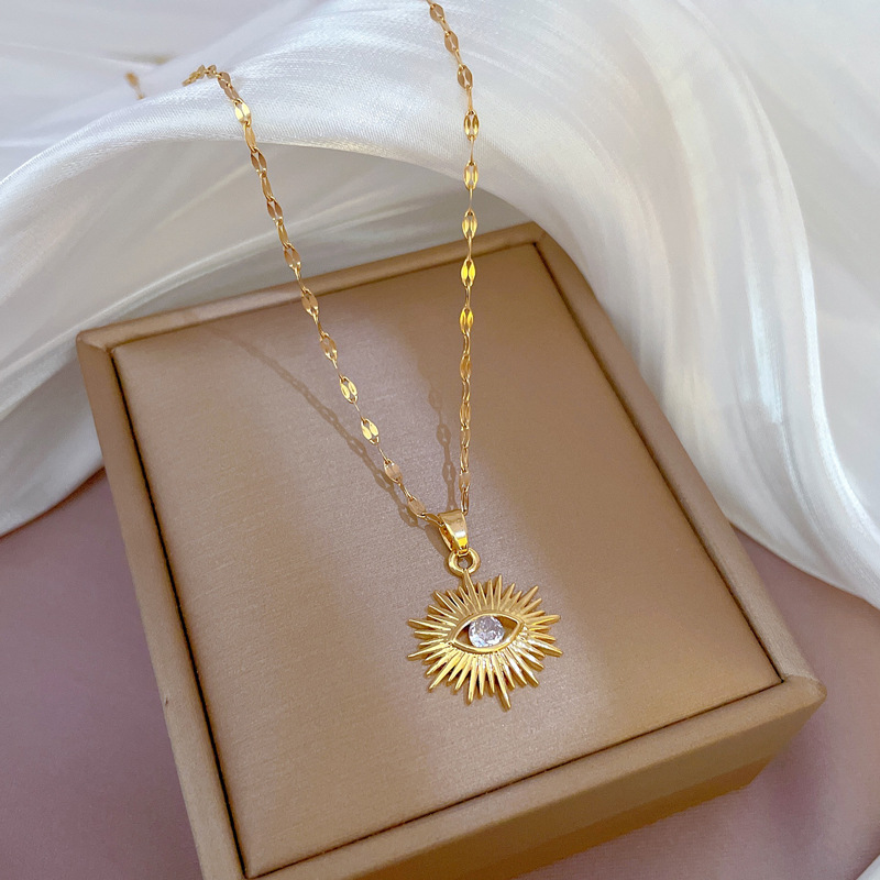 【 Titanium Steel 】 Micro-inlaid zircon Devil's Eye necklace, eyelash and eye copper electroplated real gold pendant, ins style small accessory Application Scenario