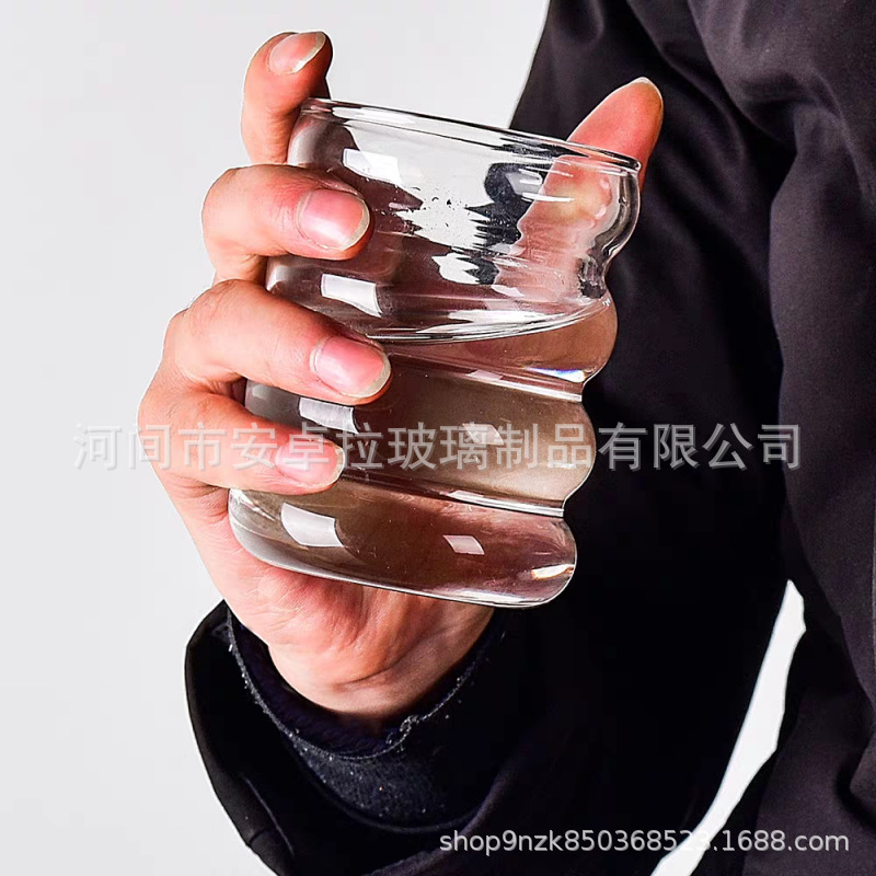 Cross-border anti-drop glass cup set, household high-temperature resistant milk coffee caterpillar cup, corrugated straw thickened Specification drawing