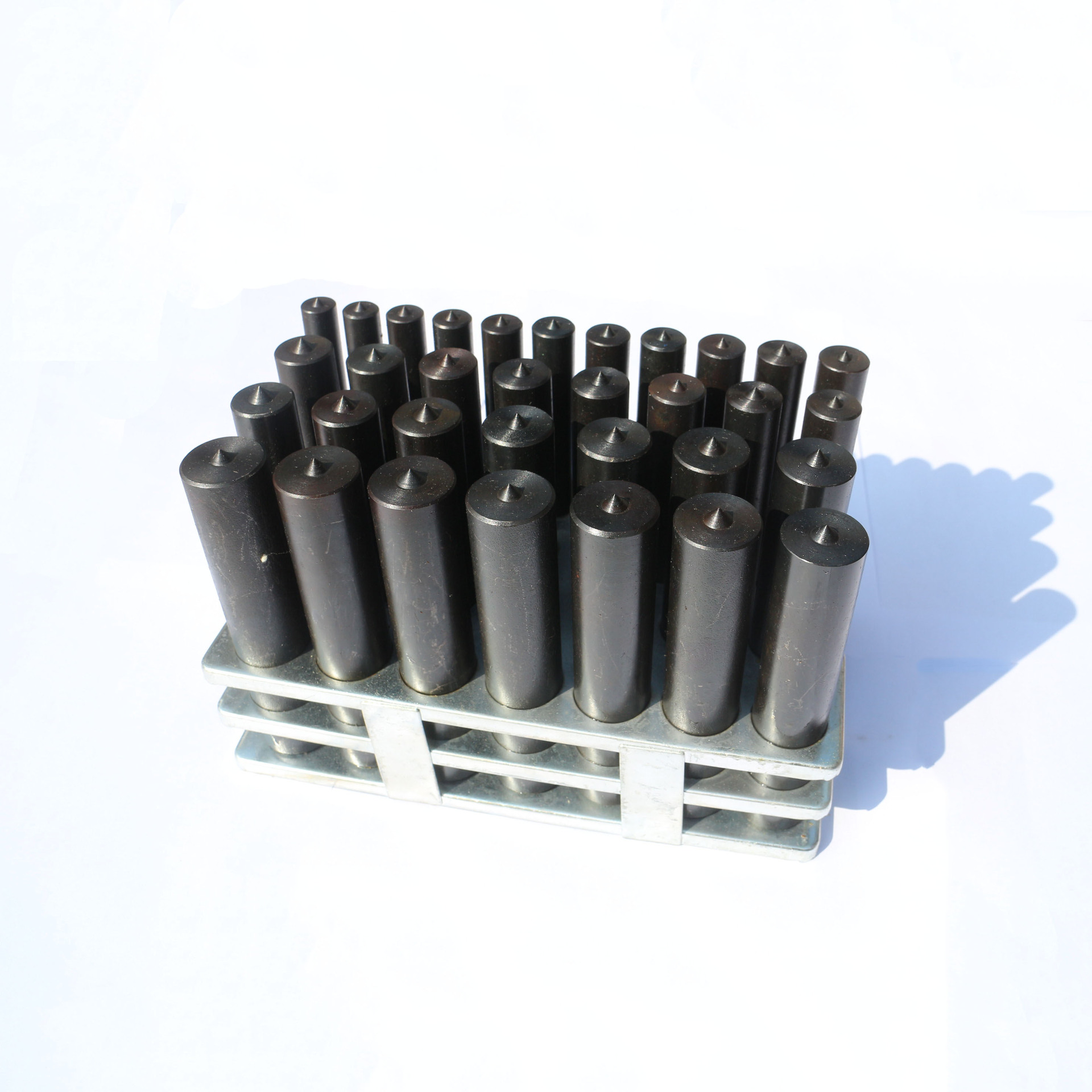 The Chongli -25P round punch and punch rod are used for positioning holes in various materials such as iron plates, aluminum alloys, and plastics Specification drawing