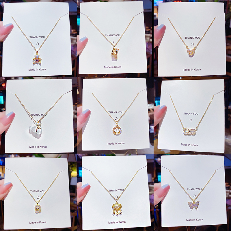 A unique design that doesn't fade, 2022 new style collarbone chain, versatile and simple necklace, Japanese and Korean light luxury titanium steel necklace for women full figure