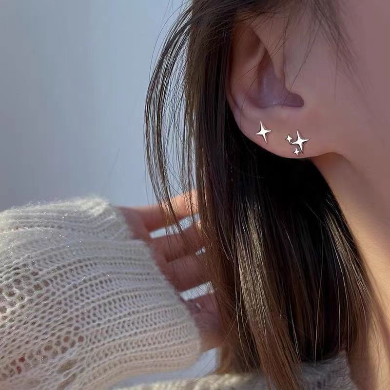 Star Stud Earrings for Women 2025 New Style Stylish earrings, niche design sense, starlight light luxury, high-end and elegant earrings full figure