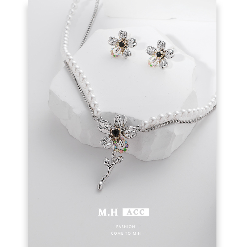 Colorful oil-dripping flower necklace with double-layer design, light luxury country style women's sweater chain, pearl sweet necklace wholesale for women Specification drawing