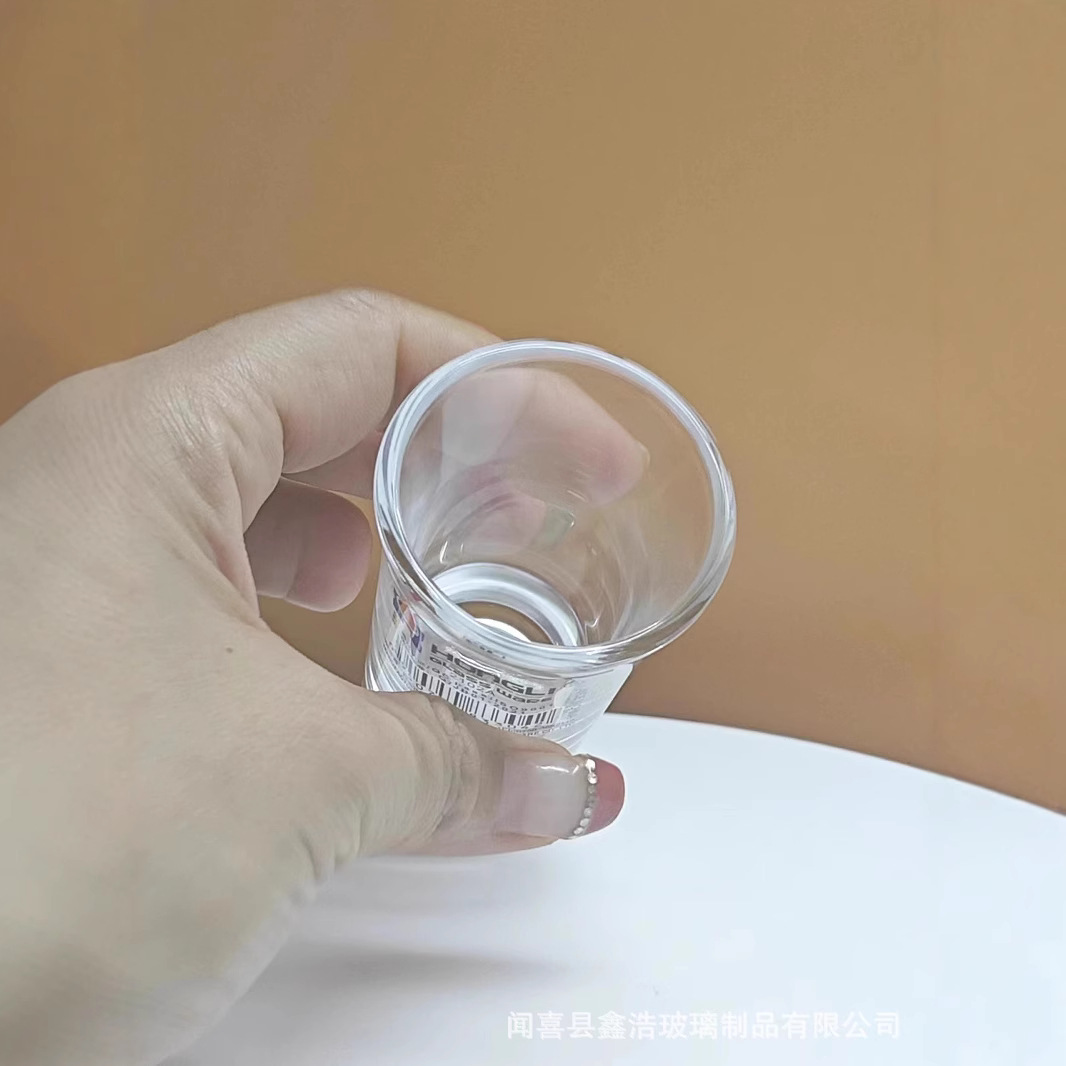 European-style Baijiu cups, small wine glasses, spirits cups, bullet cups, 2102 cups, Baijiu cups, one-sipped cups, tall glasses, glass cups details Picture