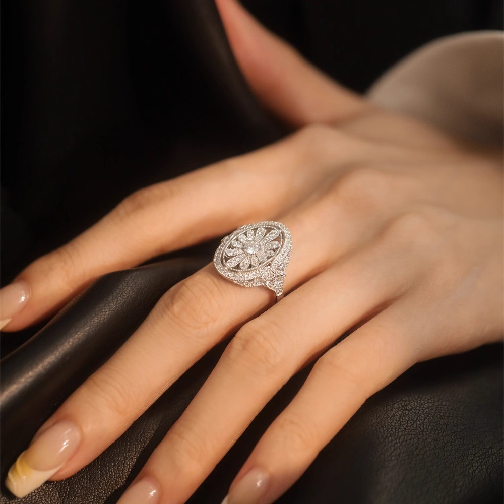 Heavy industry full zirconium Daisy ring for women, 925 silver, high-end, light luxury, retro and niche design, fashionable open index finger ring full figure