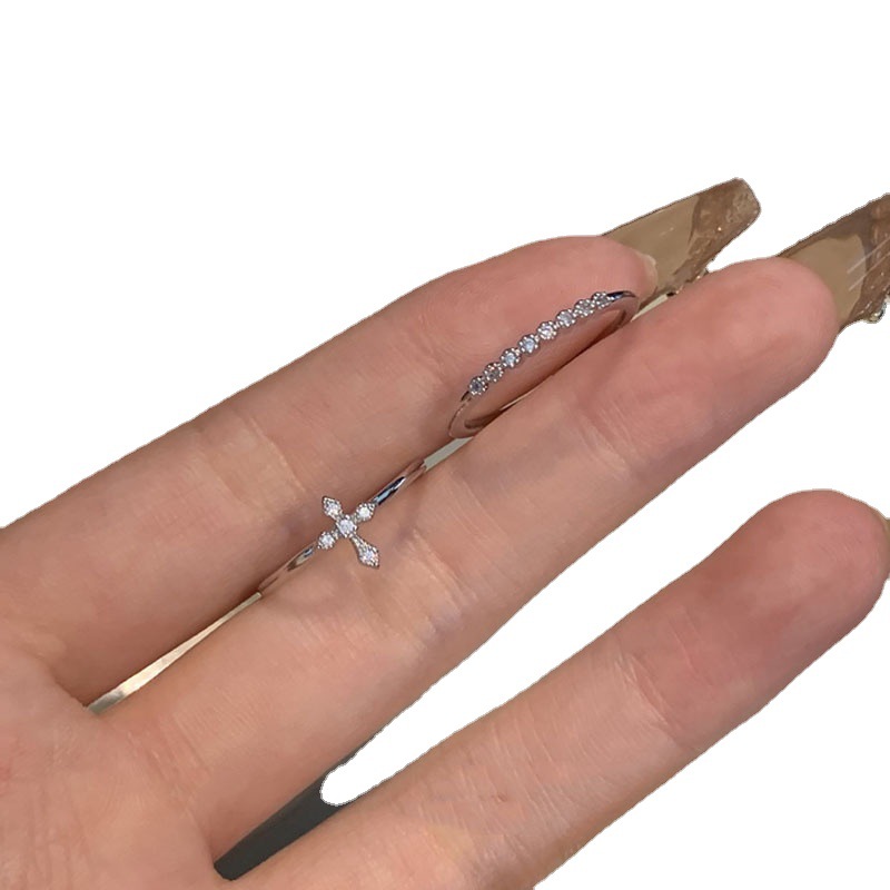 A simple yet exquisite two-piece open ring set, a niche Instagram style with a cold and unique cross-shaped micro-inlaid overlapping ring Item Picture