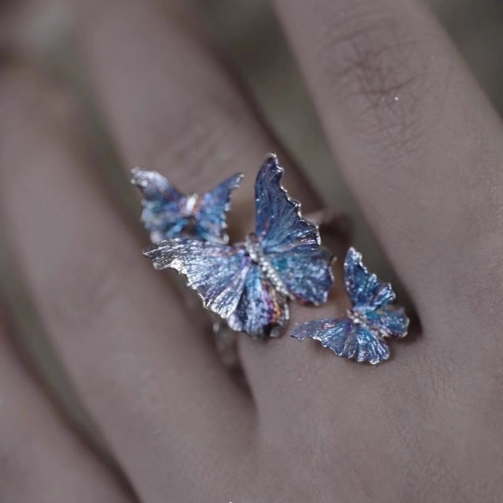The niche design of the Butterfly Habitat Ring, a 925 sterling silver ring surrounded by butterflies, is a new Chinese-style light luxury and high-end open ring for women Specification drawing
