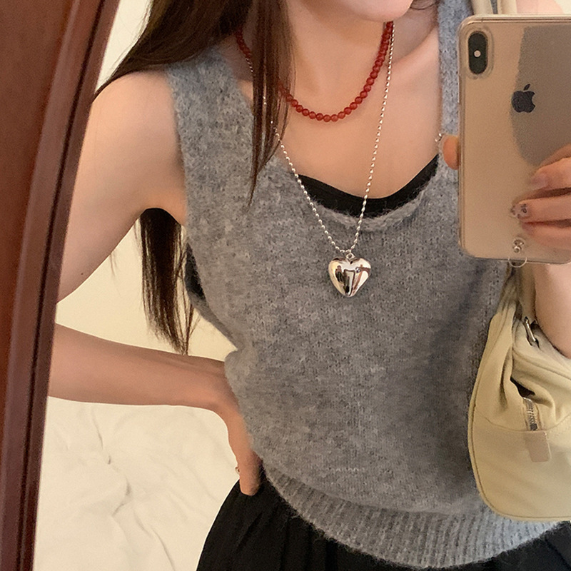 Korean niche exaggerated large heart metal long necklace, women's light luxury simple and versatile neckchain collarbone chain details Picture