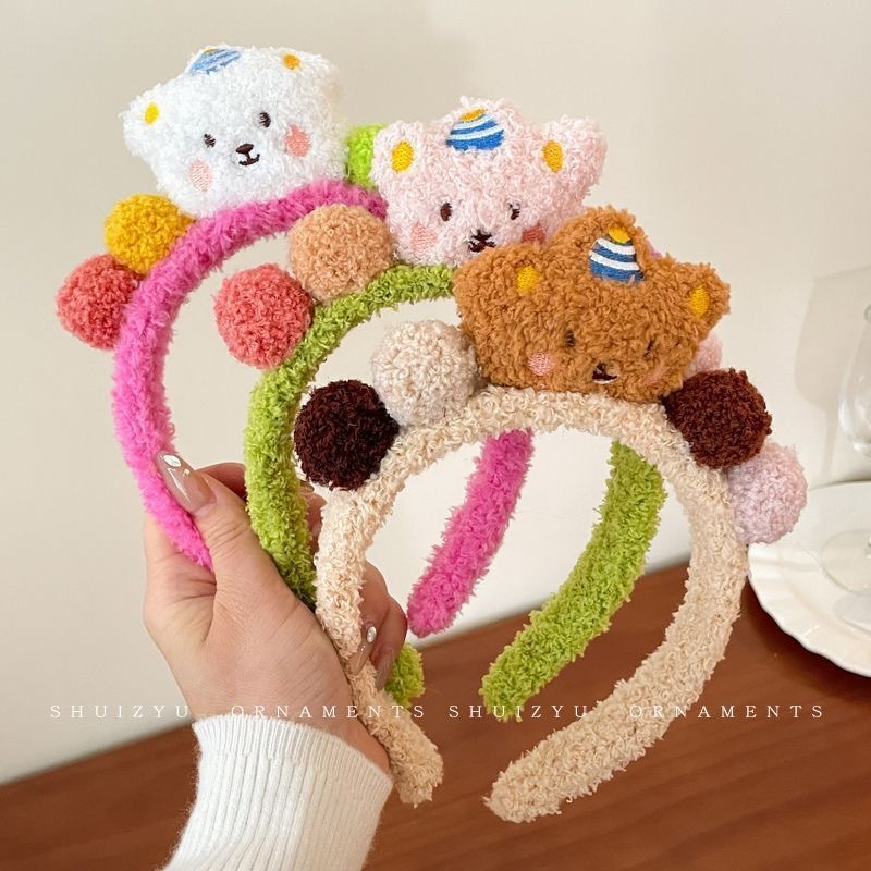 The plush bear hairband for washing the face, the high top of the head is cute and shows off the face. The small headband for women, 2024 new style hairpin, high-end headwear full figure
