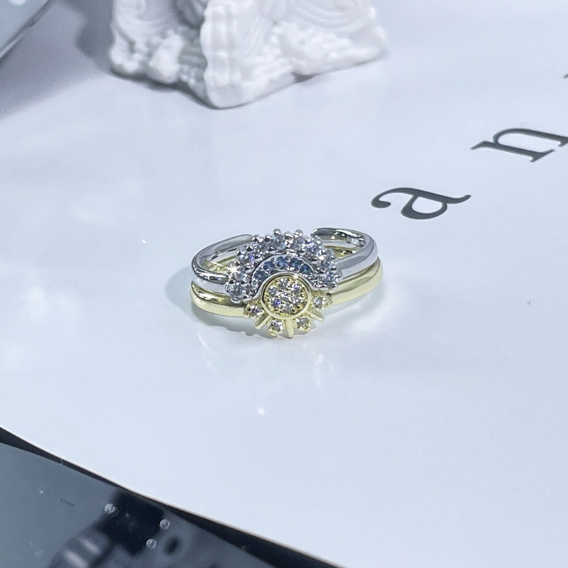 Pan Family's new sun and moon stackable combination two-color ring, full of diamonds, sweet and cool style, couple personality and fashion set ring trend Specification drawing