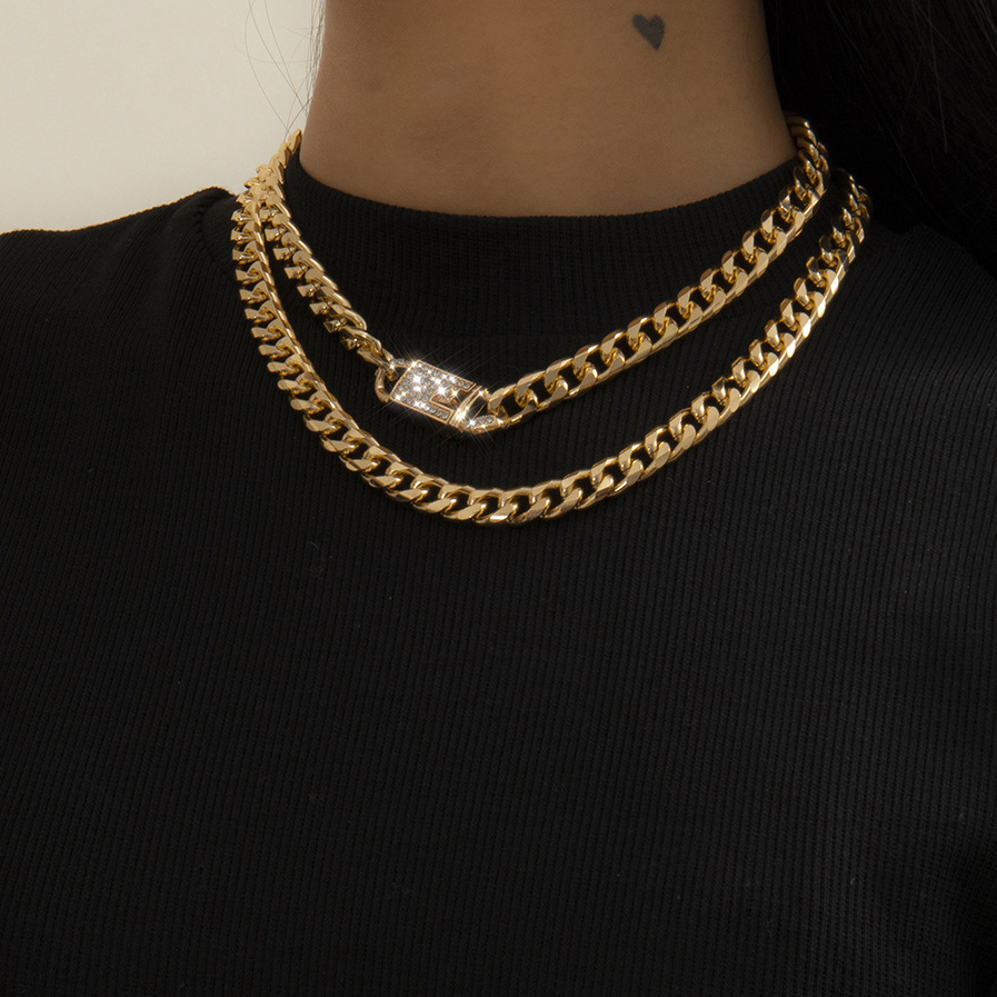 European and American cross-border accessories, hip-hop retro Cuban buckles, fashionable neck chains, trendy street style snake bone chains, hollowed-out necklaces details Picture