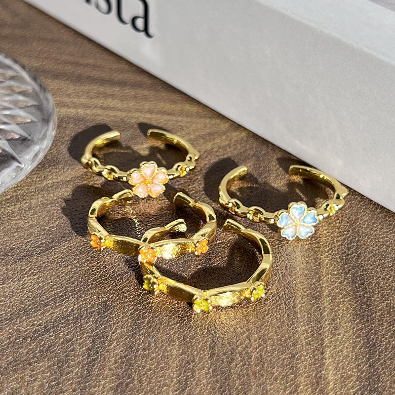 Fashionable court-style peach blossom open ring, sweet and cool for women, simple brushed flowers, light luxury and high-end feel, best friend ring trend details Picture