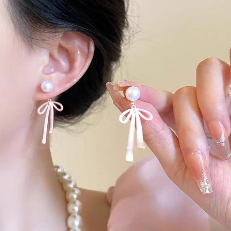 Pink bow double-wear pearl stud earrings, unique back-hanging earrings for girls in summer, with a light luxury and high-end feel full figure