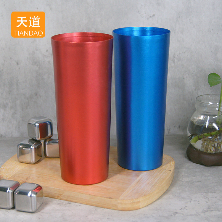 Factory wholesale of metal cups, cola cups, cold drink cups, anti-drop aluminum cups, creative food-grade alumina champagne cups full figure