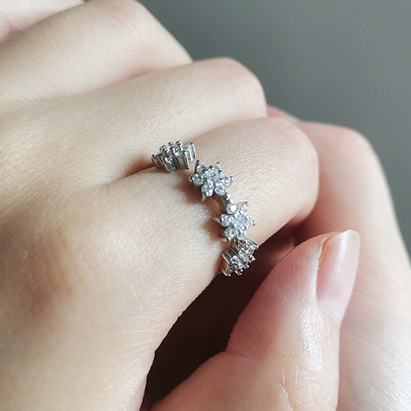 Exquisite zircon star flower heart black zircon slightly set open ring feminine ins cold style ring trend Application Scenario