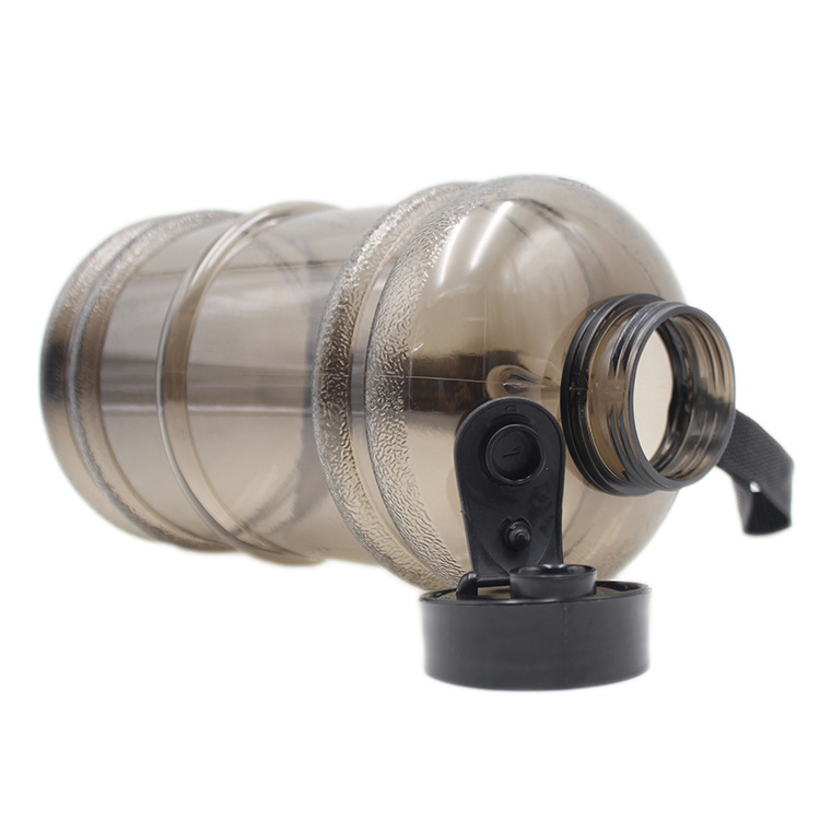 Factory direct sales of 2.2L sports water bottles, large capacity black ones in stock for wholesale. 2.2L water bottles for fitness Specification drawing