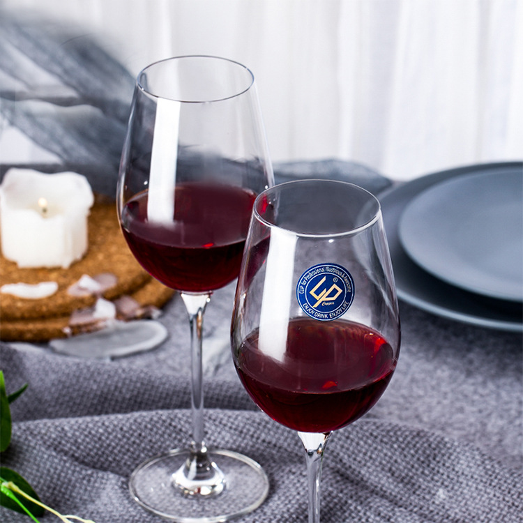 Transparent glass creative high-end red wine glass couple 2-piece gift box set, European highball glass luxurious home use details Picture