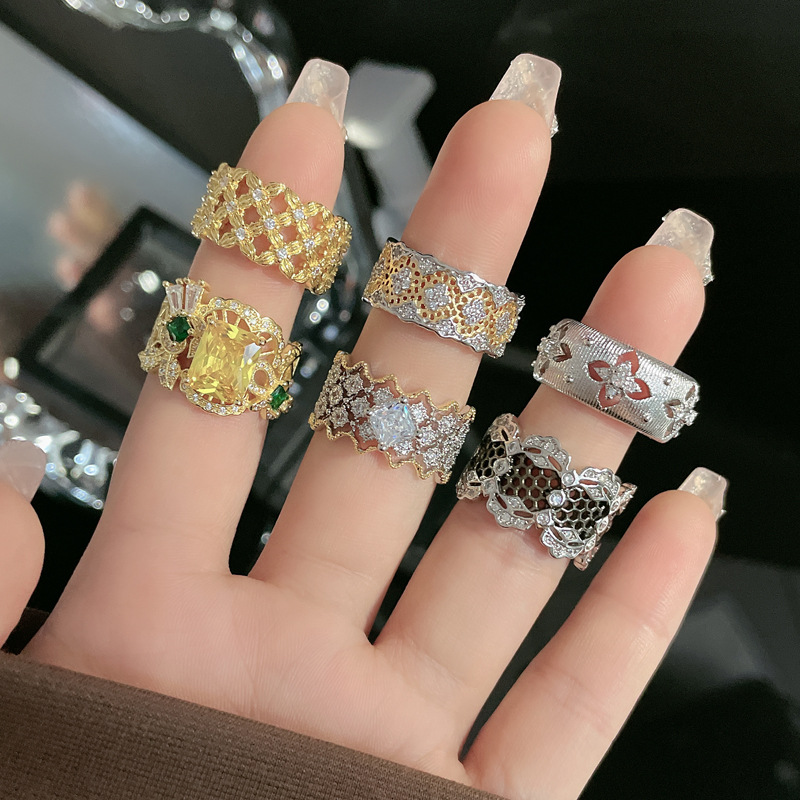 A light luxury retro court-style lace and elegant wavy opening ring, a trendy female Internet celebrity with a high-end feel, a full diamond brushed ring Specification drawing