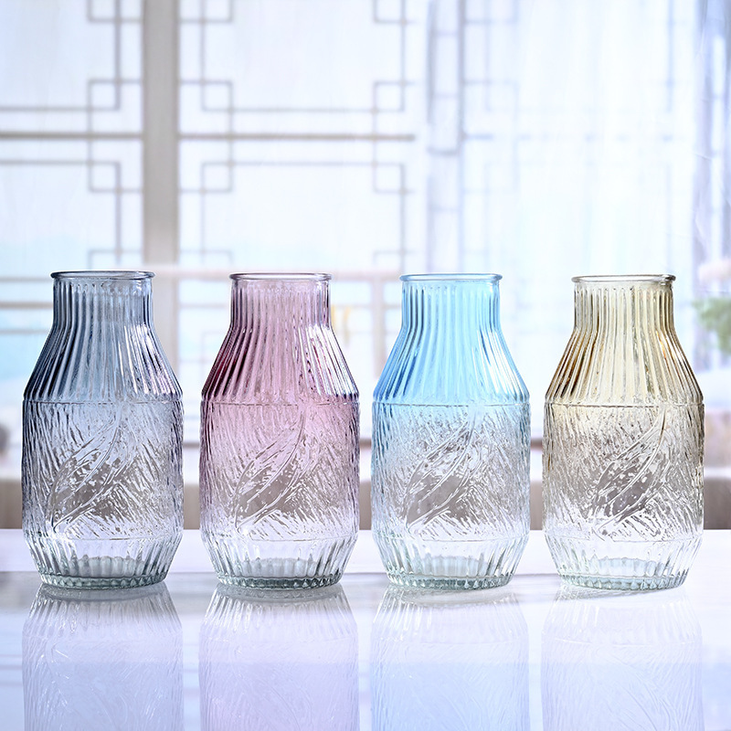 Desktop ornaments, vases, living room glass transparent decorative vases, flower arrangements, fresh flower ornaments, high appearance level, gradient vases details Picture
