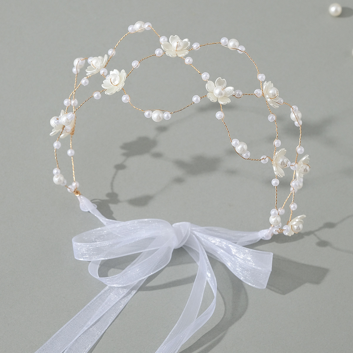 European and American bride accessories, wedding gowns, evening gowns, hair bands, retro and versatile hair-pressing headwear, handcrafted beaded flower grid headbands Specification drawing