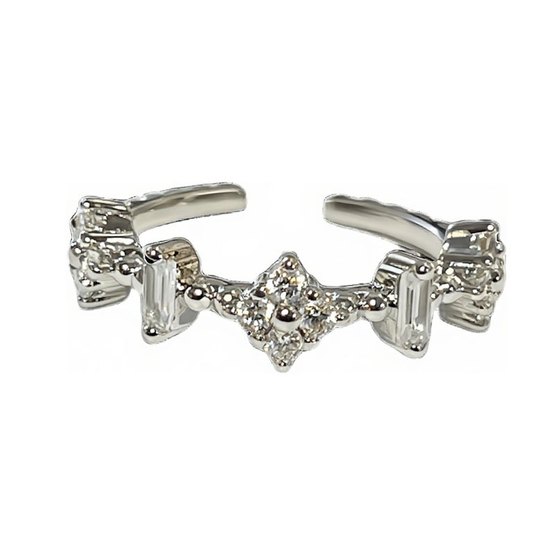 A simple, fine-ring, personalized open ring for cross-border travel between Japan and South Korea, with a geometric, light luxury and high-end feel. A fashionable four-leaf clover ring with a slight inlay Item Picture