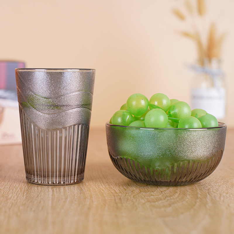 A two-piece set of vertical pattern glass cups and bowls, a household water cup, dessert and salad bowl set, and a gift for bank activities under 5 yuan Application Scenario
