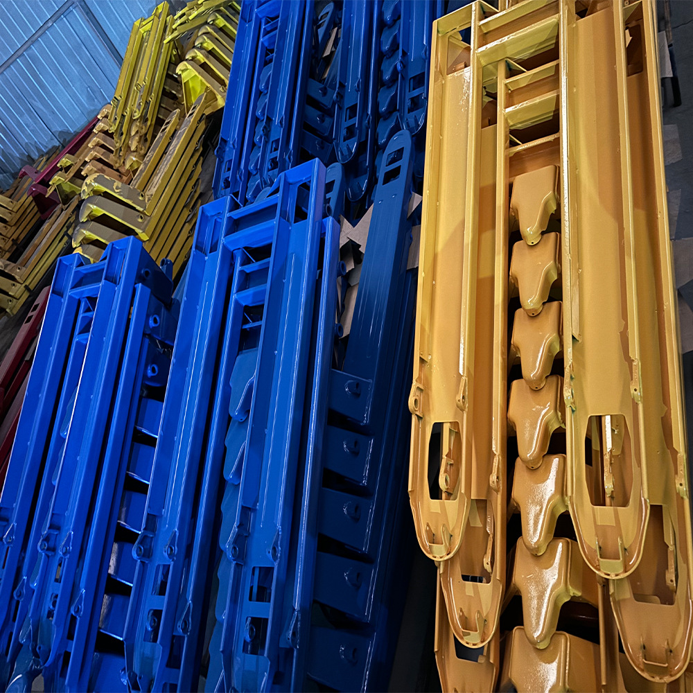 Factory direct sales of Gongyou Di Niu hydraulic parts, forklift frames, handling vehicle frames, Di Niu vehicle frames, manual forklift frames details Picture