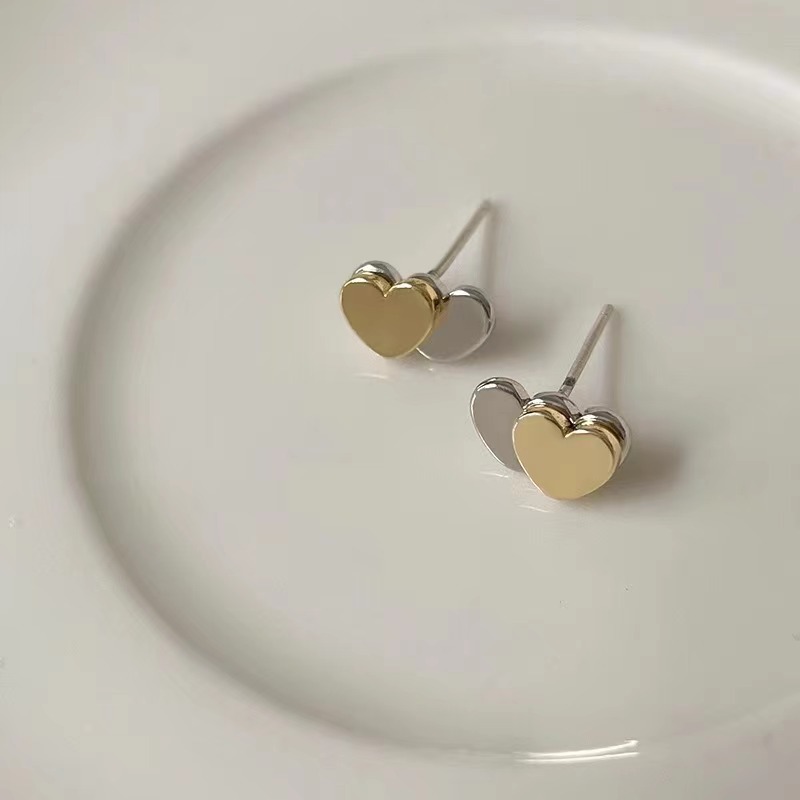 Gold and silver color heart-shaped unique ear studs, niche design sense, high-end cool style earrings and earrings 2025 new bestsellers Specification drawing