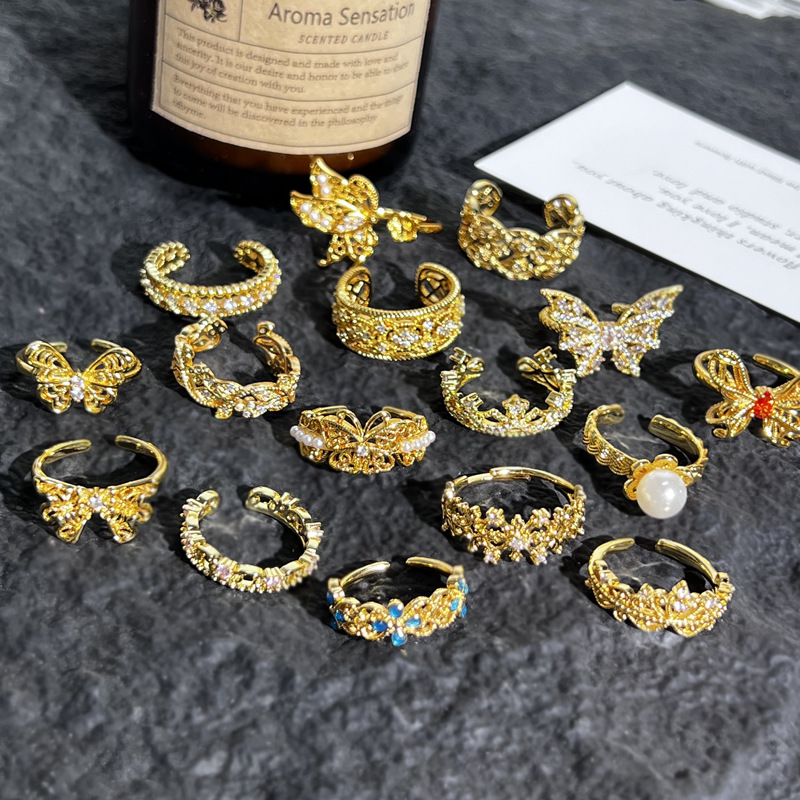 This retro, luxurious and high-end lace butterfly opening ring is a unique and feminine design that is sweet, cool and versatile Application Scenario