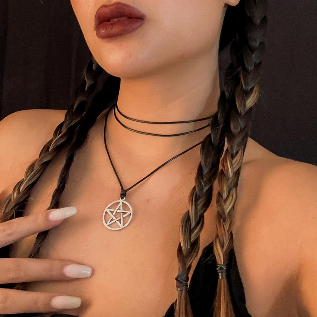 European and American cross-border jewelry, sweet and cool, spicy and cold style, five-pointed star pendant necklace, hip-hop punk cross necklace details Picture
