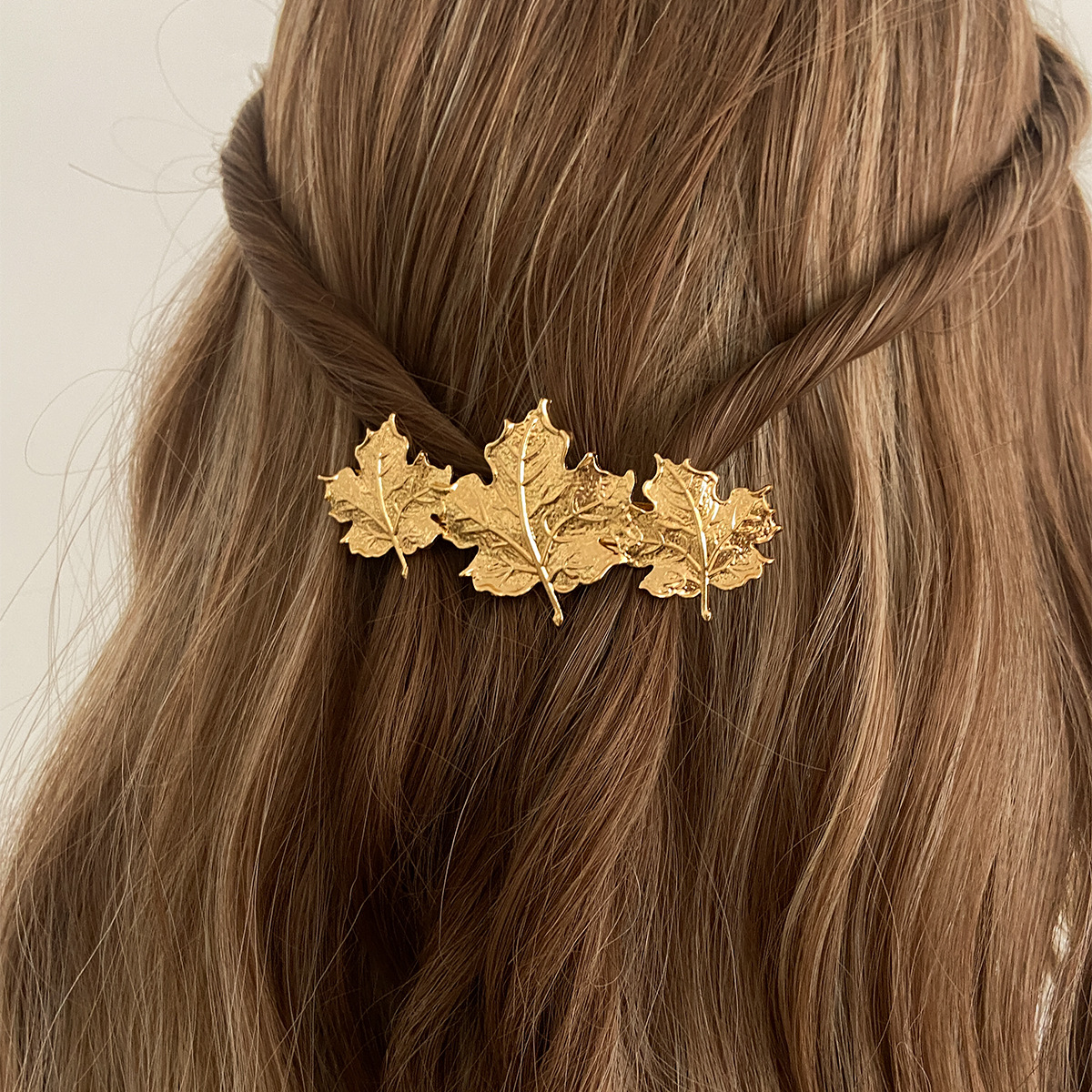 European and American cross-border accessories 2025 new foreign trade best-selling hair accessories Spring Leaf spring Clip, fresh and fashionable hair clip details Picture