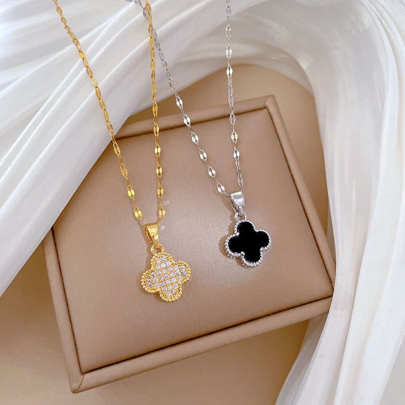 【 Titanium Steel 】 Full-diamond double-sided four-leaf flower micro-inlaid diamond necklace, a delicate female style Instagram influencer collarbone chain accessory full figure
