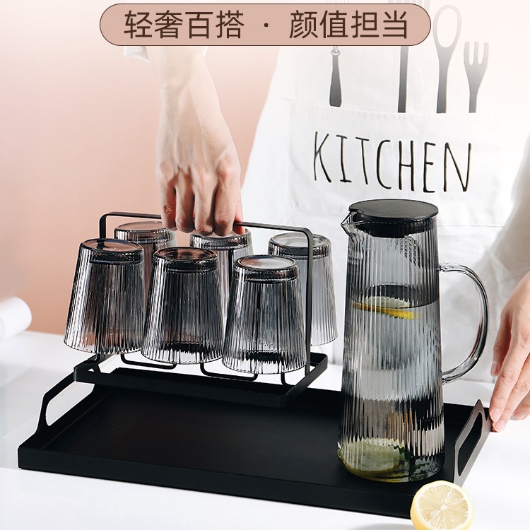 Striped high borosilicate glass cold water bottle set with stainless steel filtering juice bottle, household large-capacity cold water bottle Application Scenario