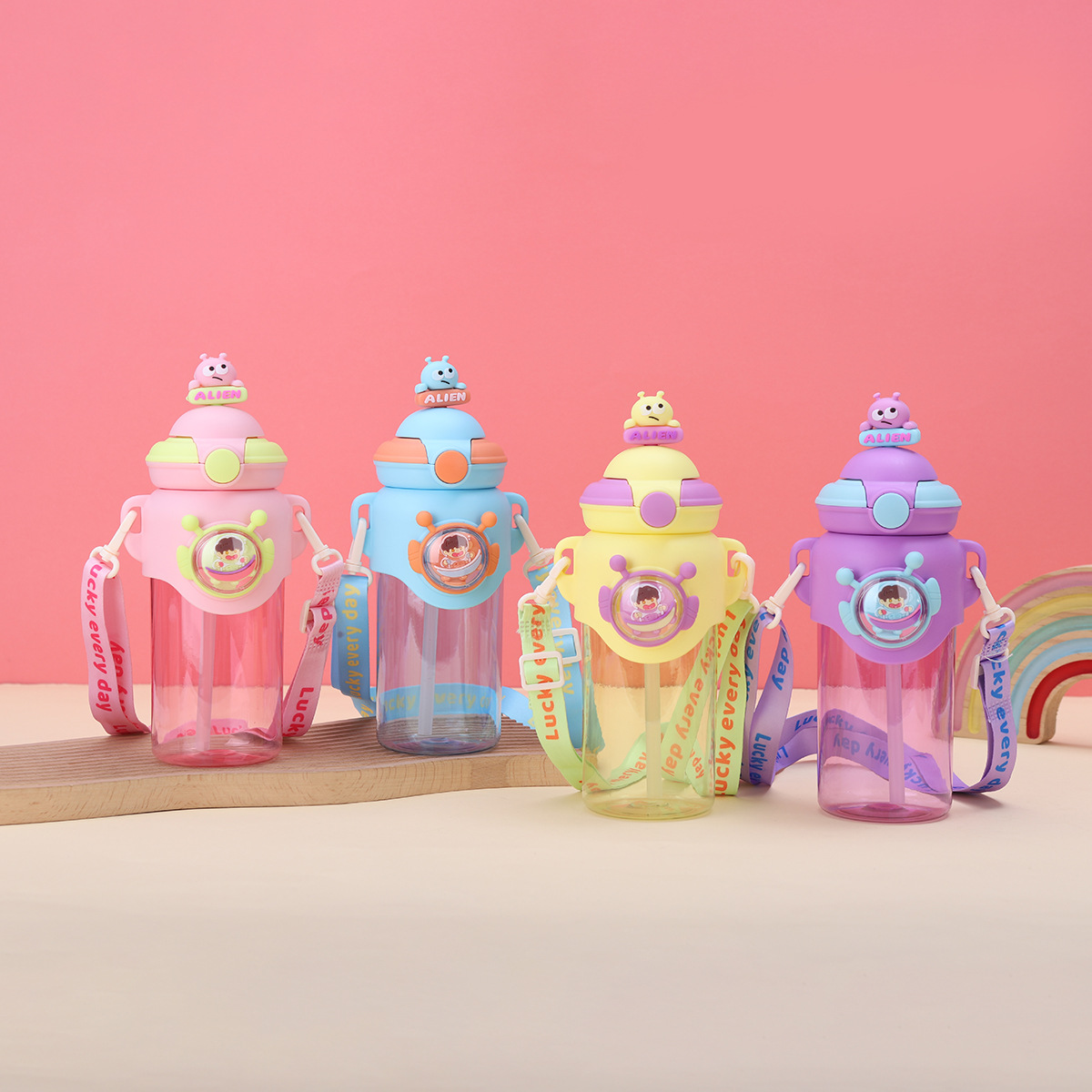 New high-appearure-level children's plastic cups, student cartoon dolls, straw cups, outdoor portable rope sports water bottles full figure