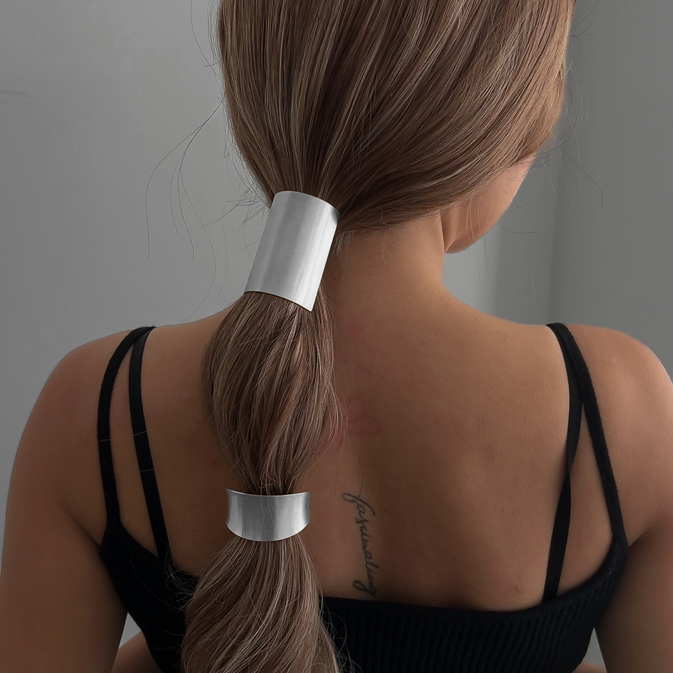 European and American design sense cross-border hair tie and hair accessory, exaggerated smooth alloy hair band, high-elasticity fashionable ladies' ponytail hair tie details Picture