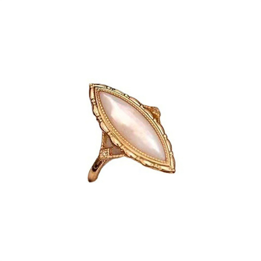 French retro white mother-of-pearl ring, women's light luxury high-end open index finger ring, niche design, versatile heavy ring Item Picture