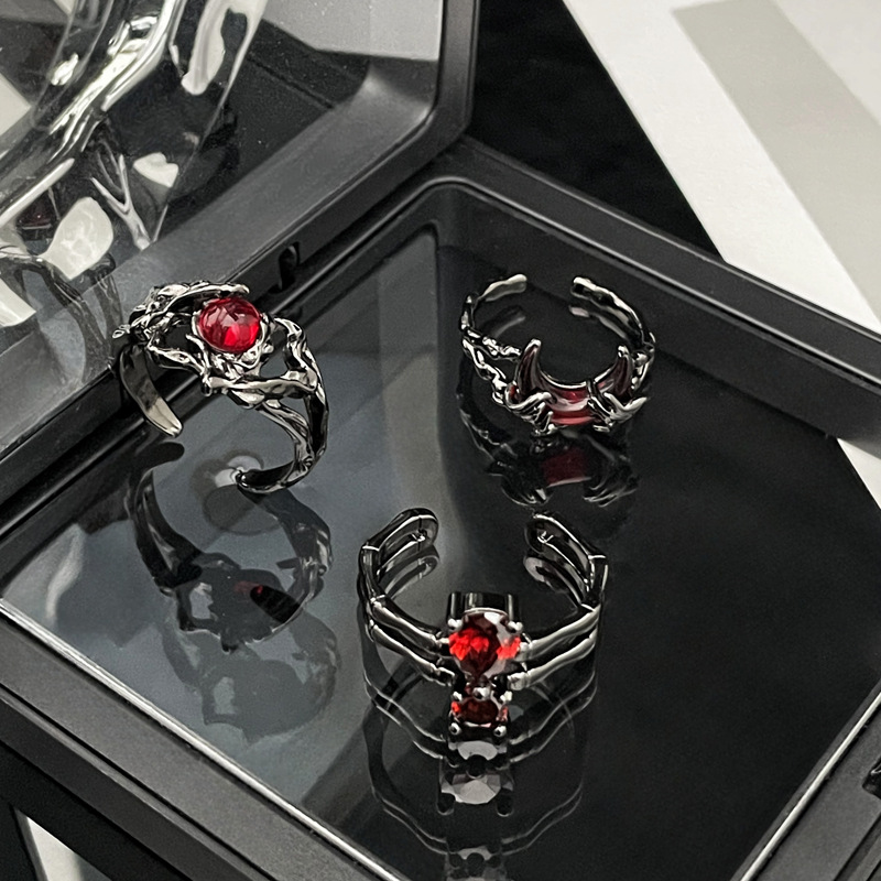 Irregular dark lava texture pleated open ring, unique retro moon fashion ring design for women Application Scenario