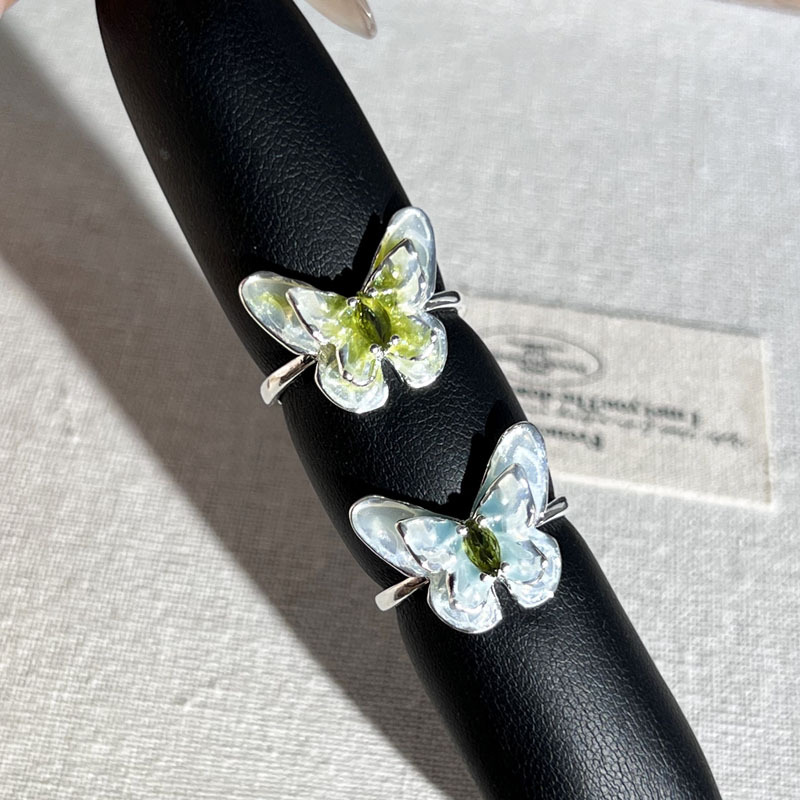 Forest-themed gradient blue and green three-dimensional butterfly opening ring, a French retro, high-end, simple and fashionable ring for women Specification drawing