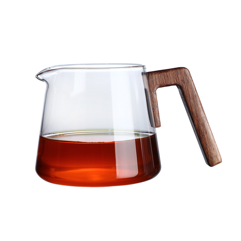 Wholesale thickened wooden handle high borosilicate glass fair cup, high-temperature resistant and open flame heating tea sea cup, household kung fu cup Item Picture