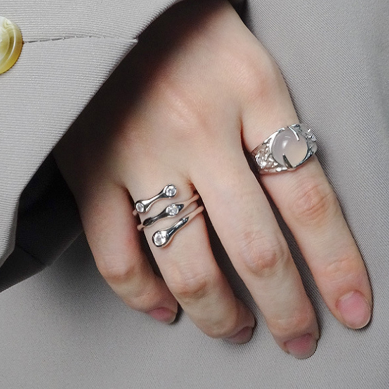 French ins cold style, niche, light luxury, trendy design, moonstone inlaid open ring, women's personalized combination ring full figure
