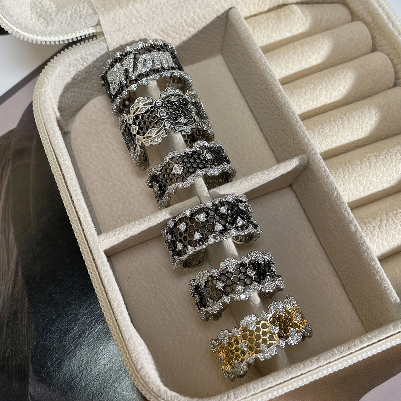 Dark style irregular lace edge, luxurious and high-end open ring, trendy and niche punk personality ring for women Application Scenario