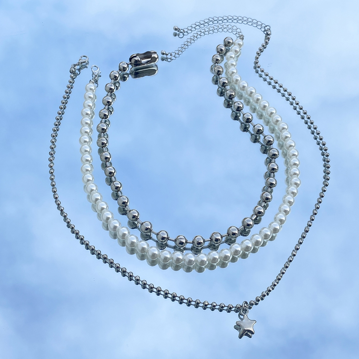 European and American cross-border punk style sweet and cool multi-layer beaded stacked necklace simple star necklace imitation pearl jewelry details Picture