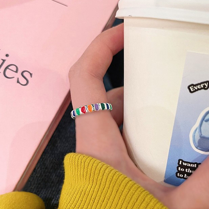 Sweet, cool and trendy colorful flower couple Hyuna's unique drip glaze sweet opening adjustable ring, a gift for best friends Application Scenario
