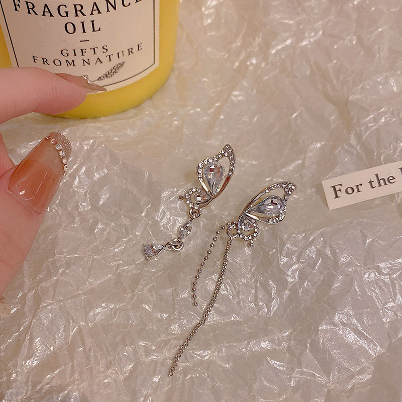 S925 Silver Needle Asymmetrical butterfly zirconia tassel earrings, a niche design with a high-end feel, are long and popular earrings on the Internet Specification drawing