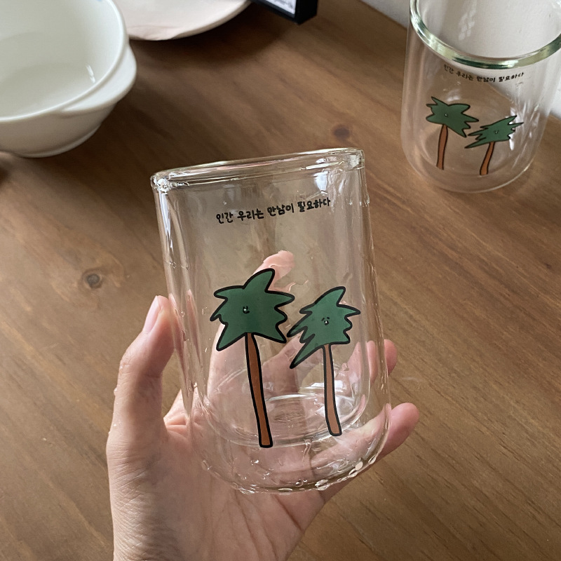 A niche double-layer high borosilicate coconut tree glass cup that can withstand high temperatures full figure