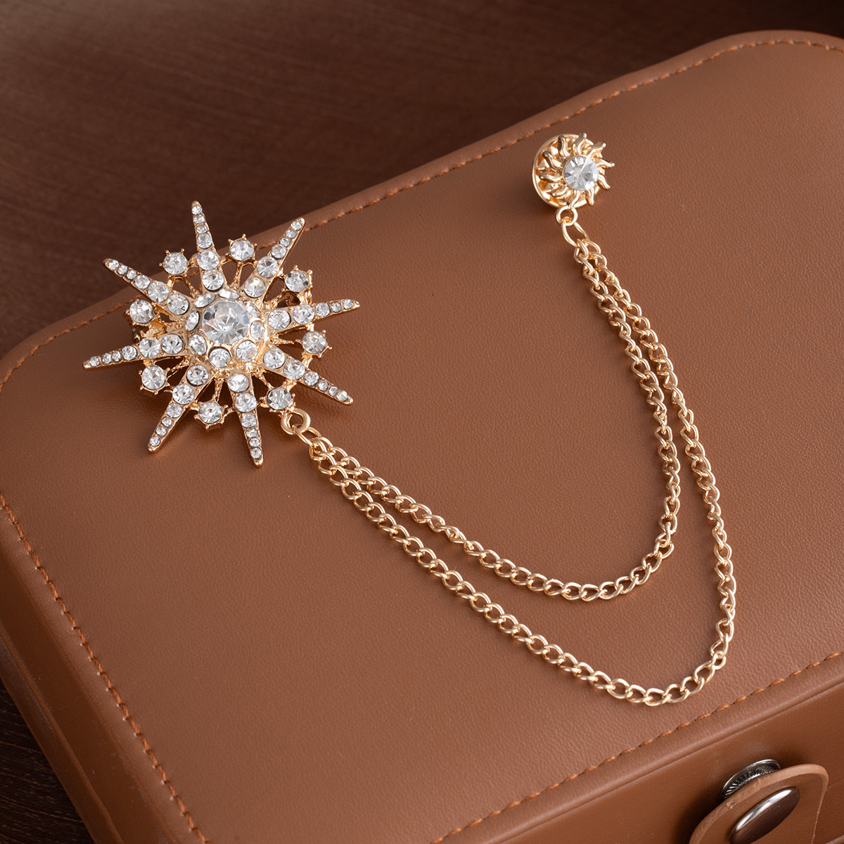 European and American cross-border diamond-encrusted irregular geometric high-end suit brooch, simple tassel suit jacket accessory collar pin details Picture