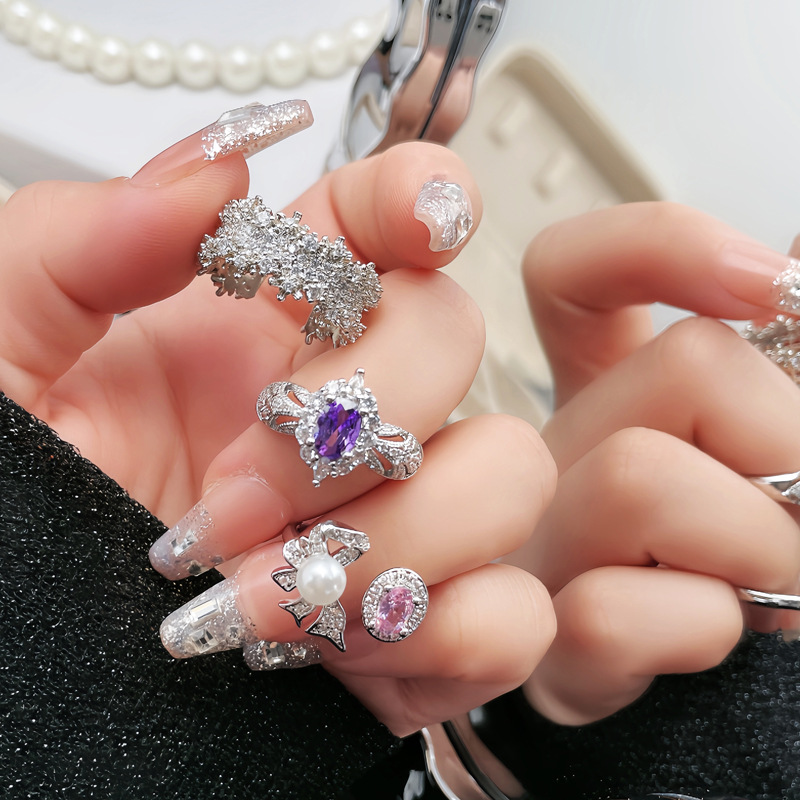 A light luxury European and American fashion pink diamond bow open ring for women, full diamond texture, sweet and cool, versatile and high-end ring trend Specification drawing